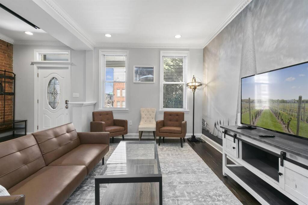 Capitol Hill Stay Like No Other Вашингтон Экстерьер фото